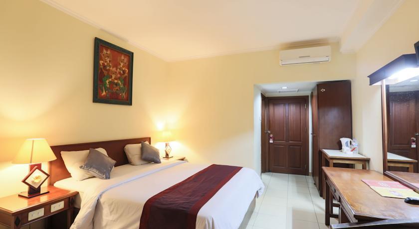 Reddoorz @ Raya Kuta Hotel Kuta  Ngoại thất bức ảnh