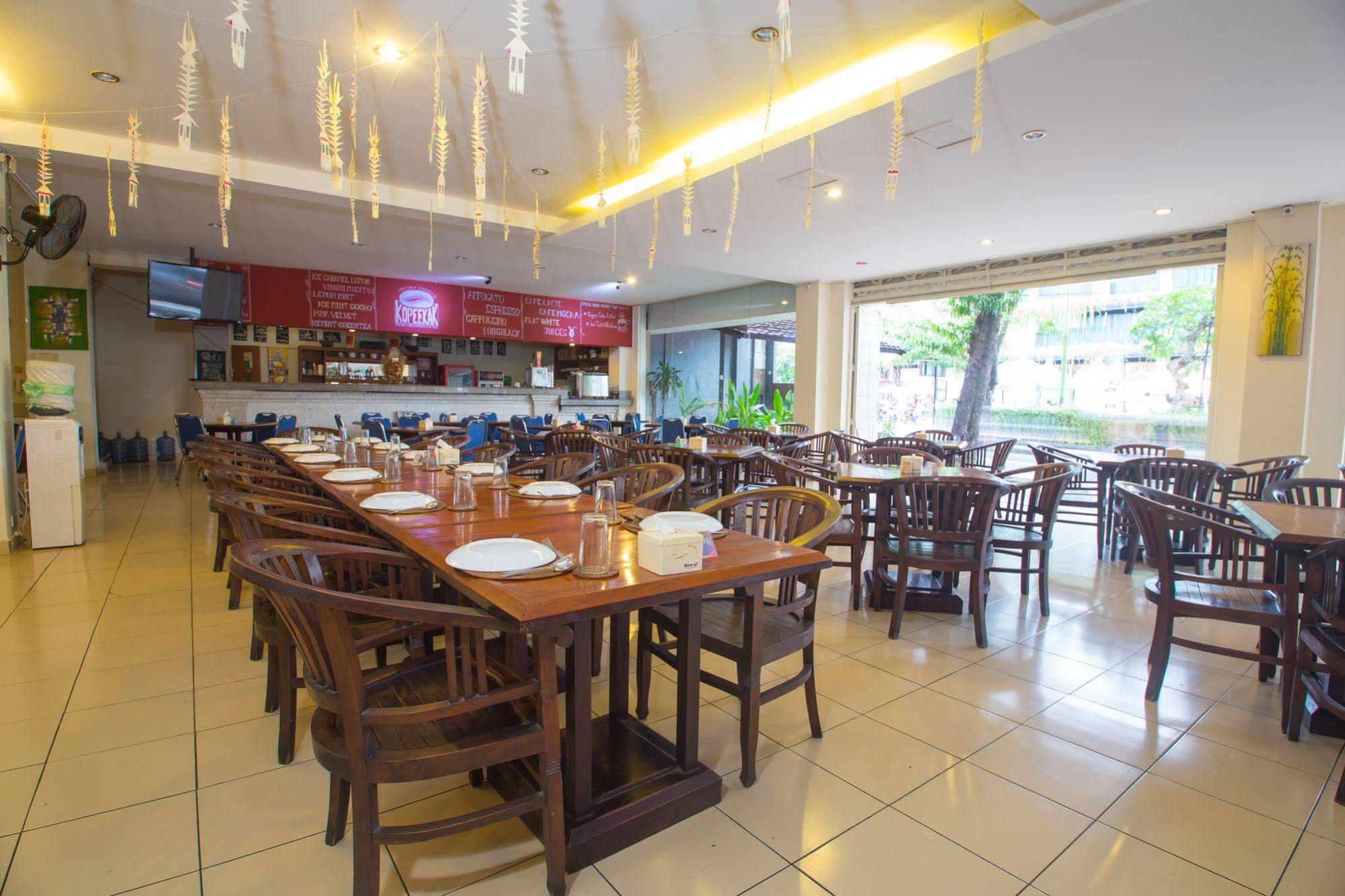 Reddoorz @ Raya Kuta Hotel Kuta  Ngoại thất bức ảnh