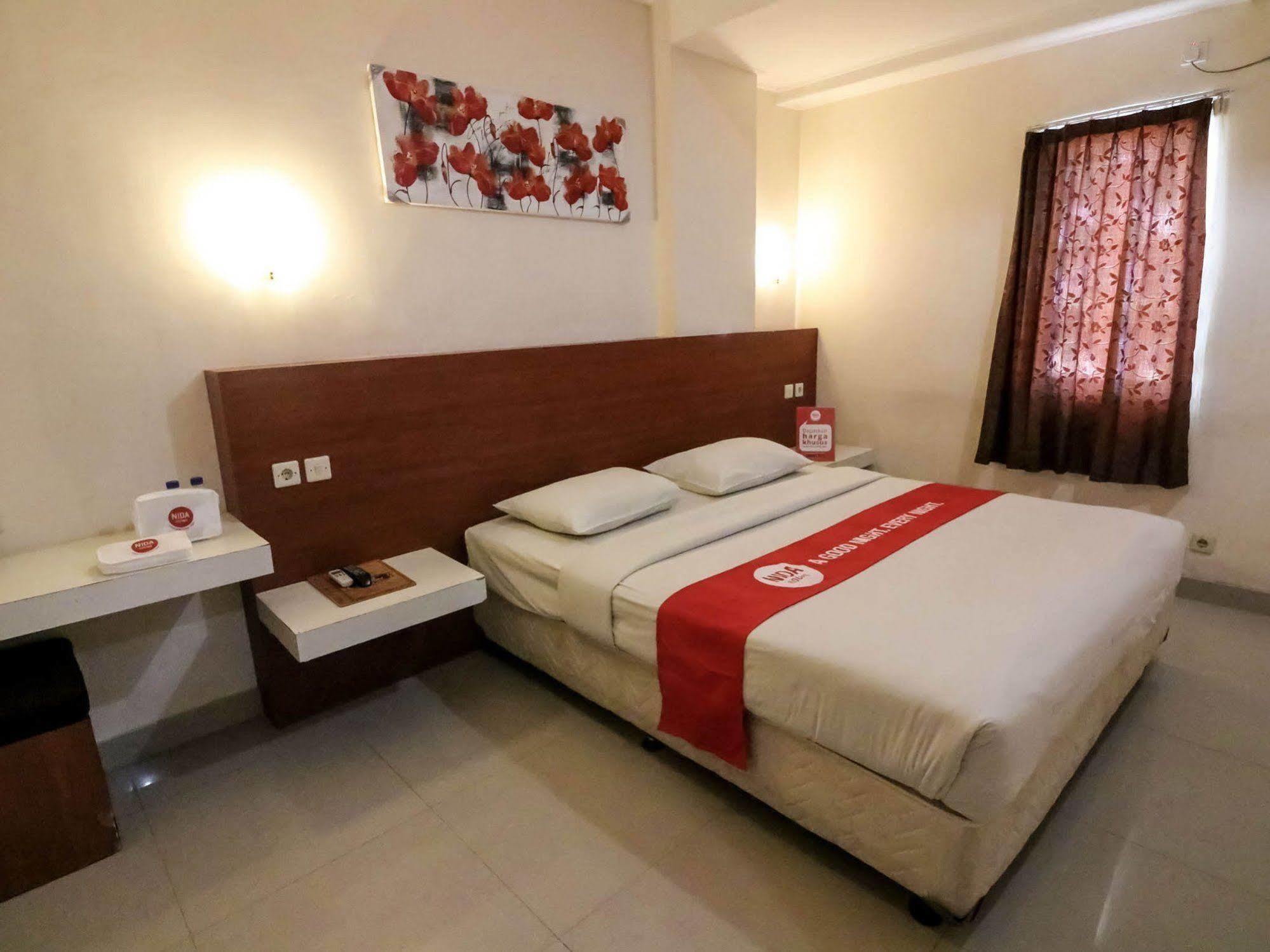 Reddoorz @ Raya Kuta Hotel Kuta  Ngoại thất bức ảnh