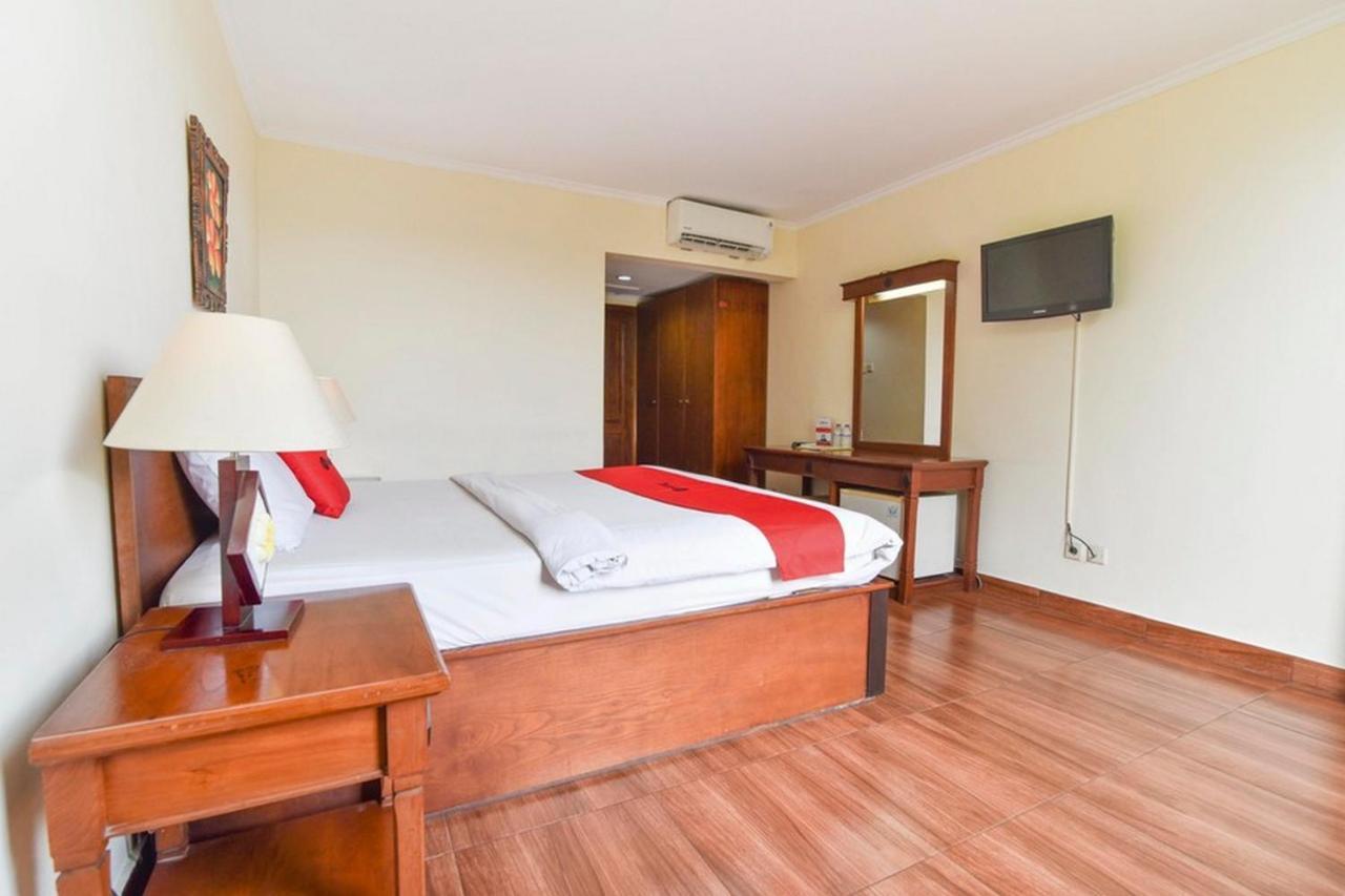 Reddoorz @ Raya Kuta Hotel Kuta  Ngoại thất bức ảnh