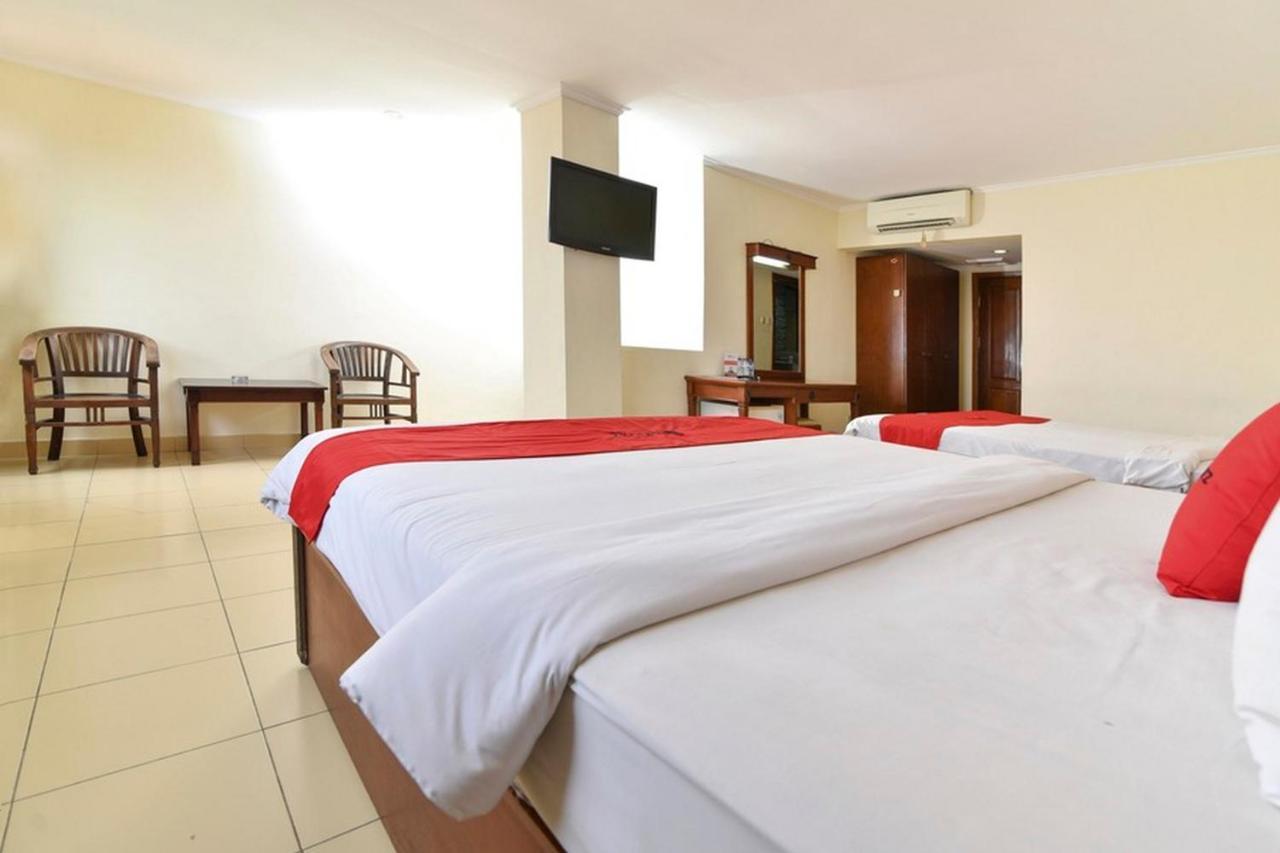 Reddoorz @ Raya Kuta Hotel Kuta  Ngoại thất bức ảnh