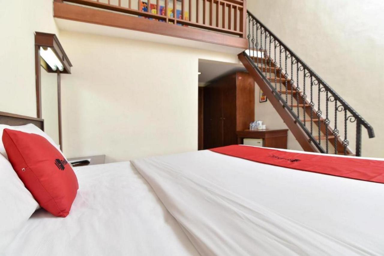 Reddoorz @ Raya Kuta Hotel Kuta  Ngoại thất bức ảnh
