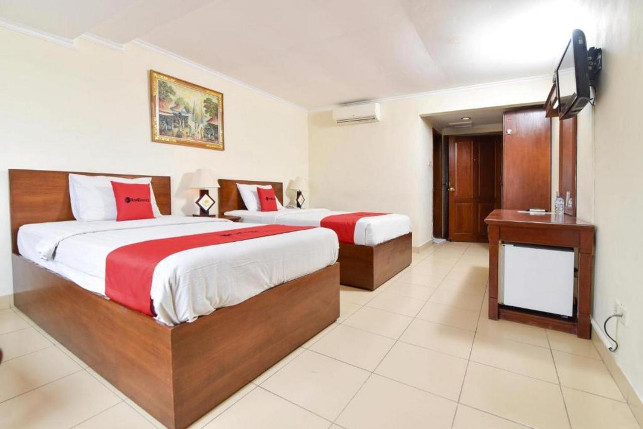 Reddoorz @ Raya Kuta Hotel Kuta  Ngoại thất bức ảnh
